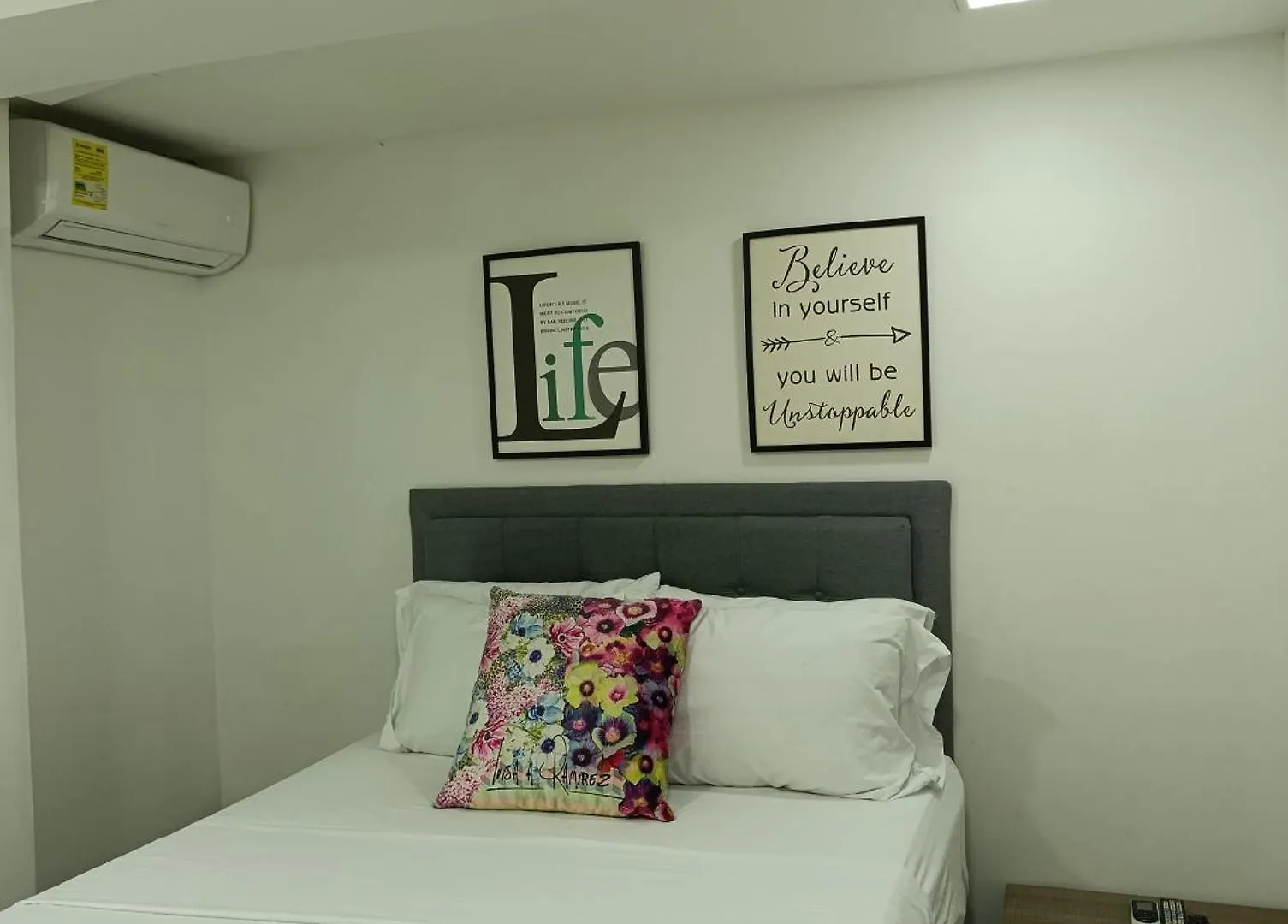 아파트 Apartahotel Provenza 2 메딜린 콜롬비아