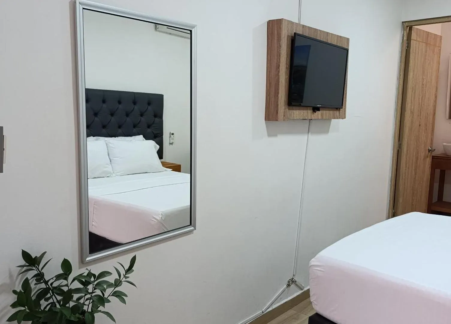 Apartahotel Provenza 2 Медельин